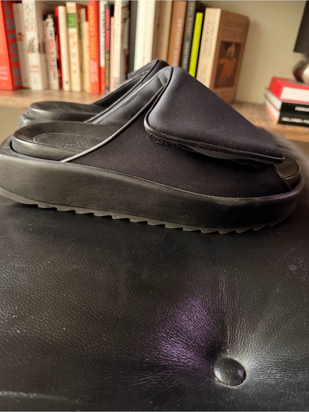 GIA BORGHINI Gia 1 Slides (41, Black)